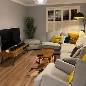 Gleanntan House - Beautiful Family Town House Holiday home Killarney