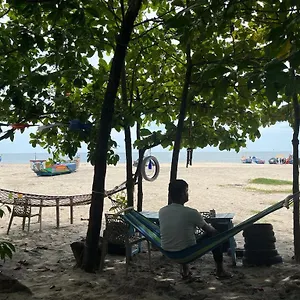 Auberge de jeunesse Beachcampers Only For Foreign Traveler's